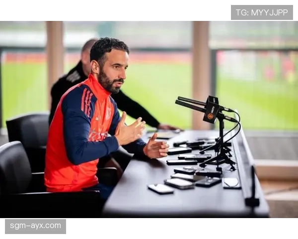 曼联主帅战术升级：高压逼抢与快速反击完美融合